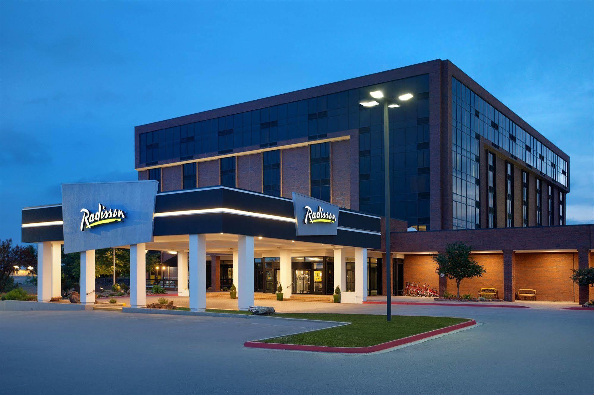 Radisson Hotel Denver-Аврора Экстерьер фото