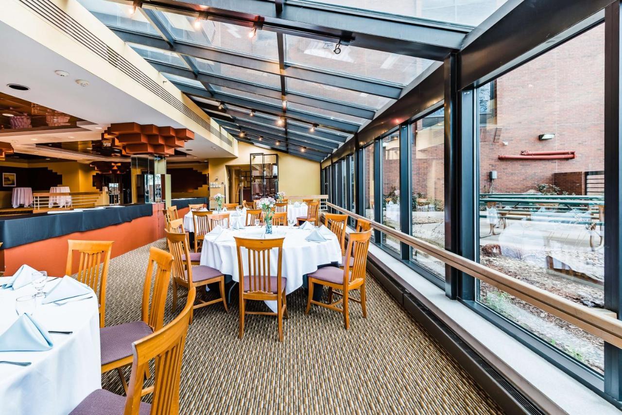 Radisson Hotel Denver-Аврора Экстерьер фото