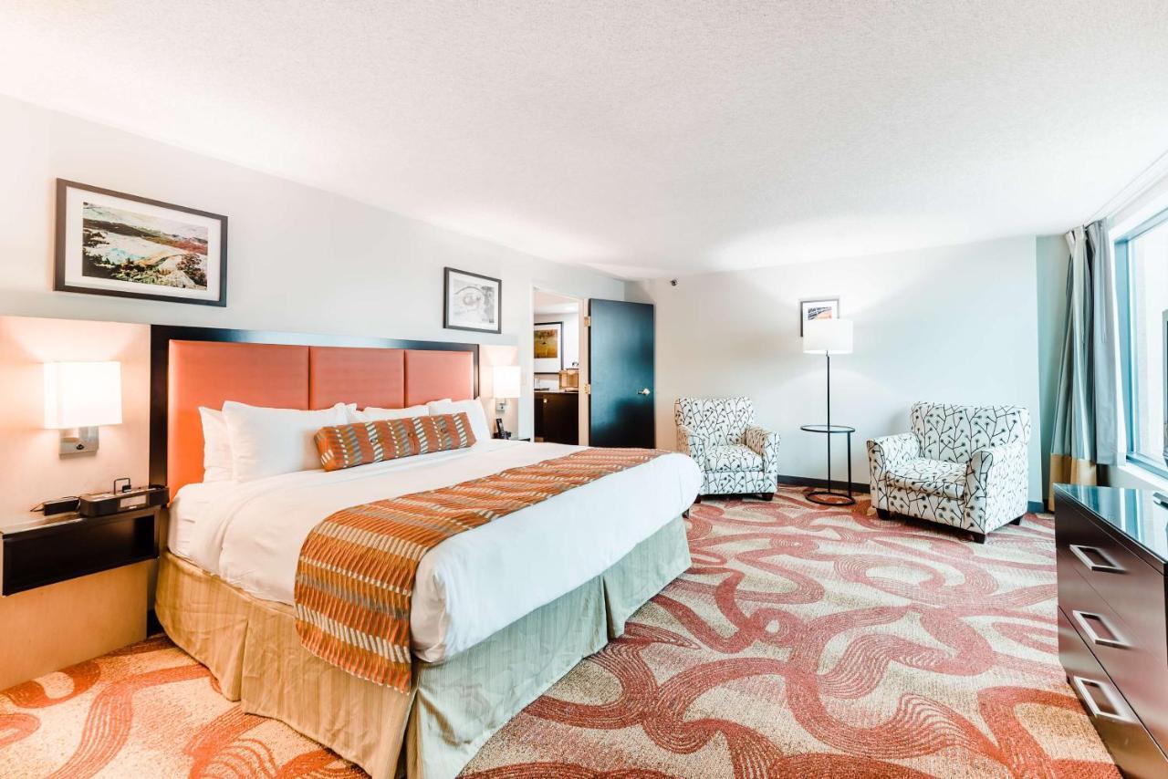 Radisson Hotel Denver-Аврора Экстерьер фото