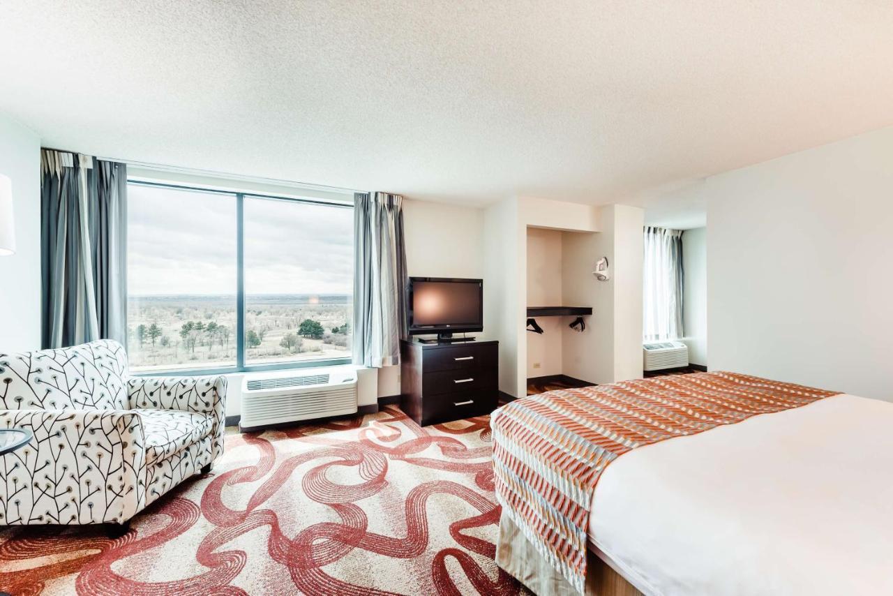 Radisson Hotel Denver-Аврора Экстерьер фото