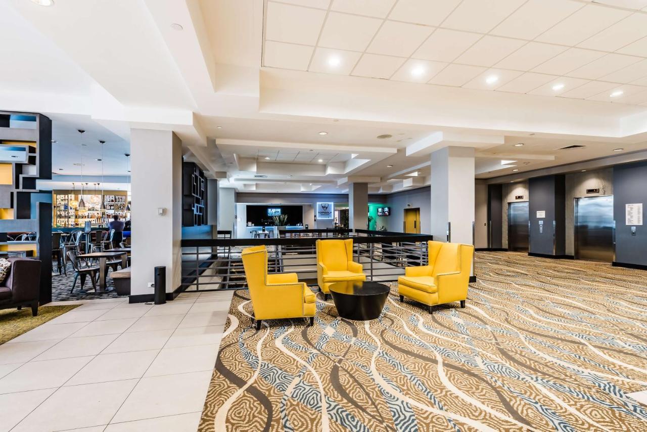 Radisson Hotel Denver-Аврора Экстерьер фото