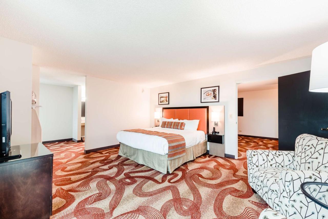 Radisson Hotel Denver-Аврора Экстерьер фото